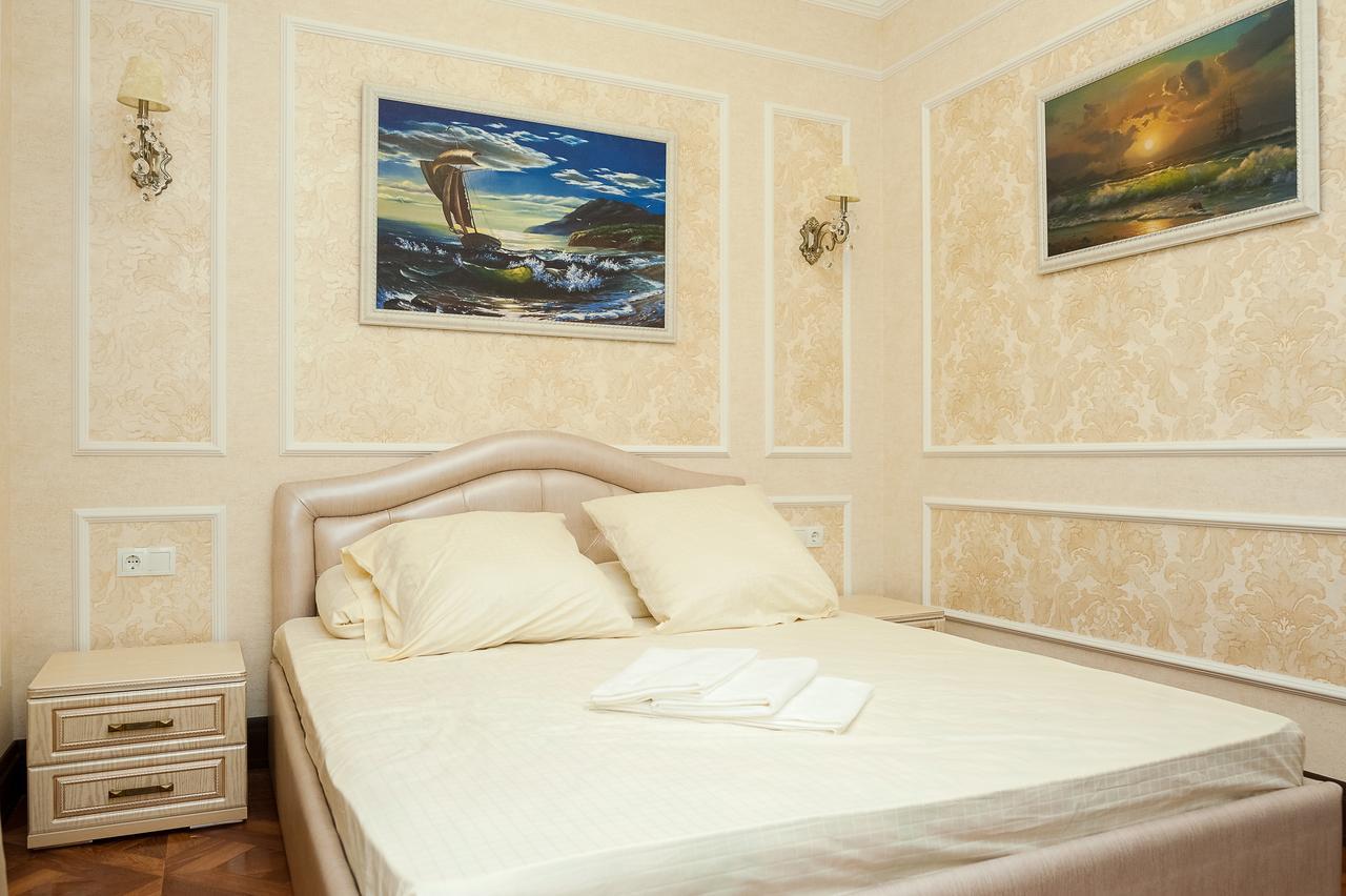 Krts Korona Hotel Sudilovichi Exterior photo